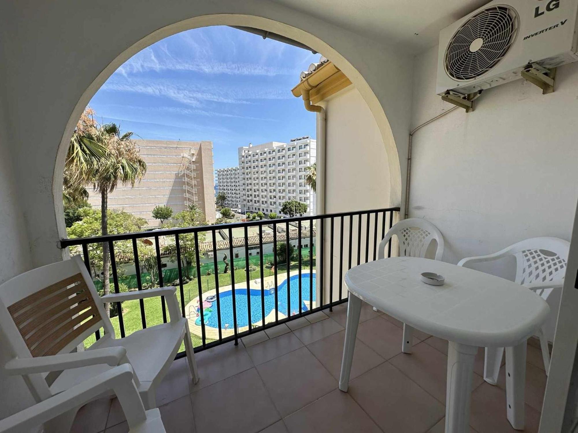 Apartamento La Carihuela A 2 Minutos De La Playa Torremolinos Extérieur photo